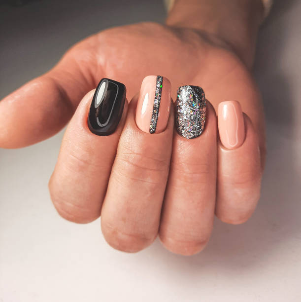 silver nail art
