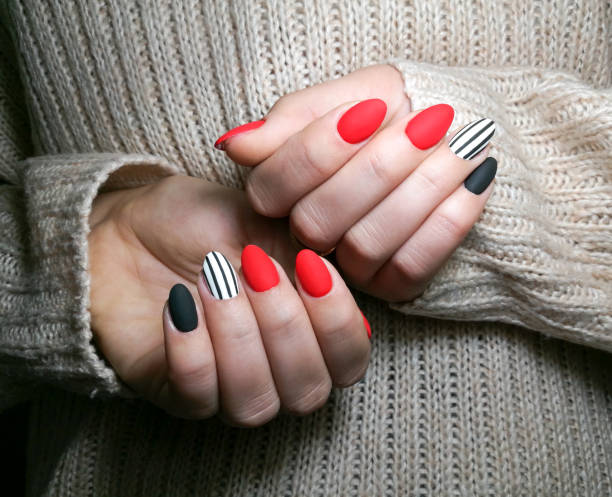 23 Outstanding Nail Colors & Designs That Goes With Black Dress -