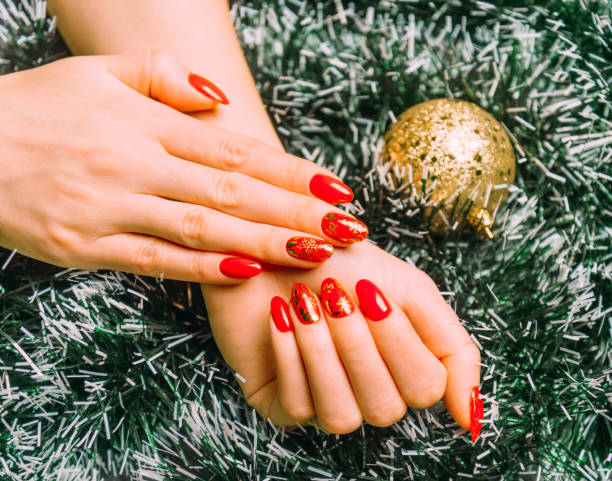 33 Latest Unique Christmas Nail Art Designs – Don’t Miss These