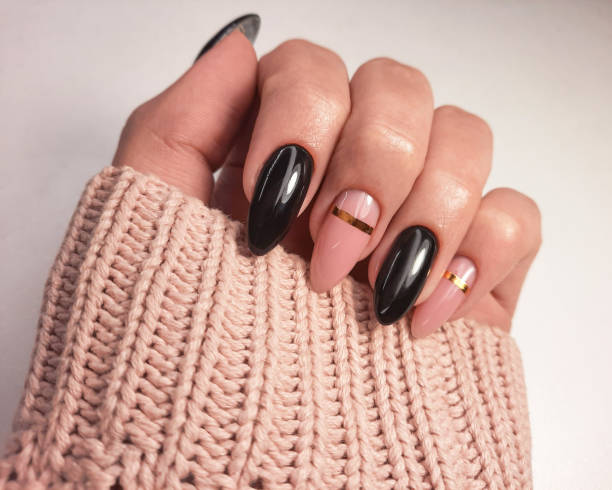 Nails with rose gold outfit
