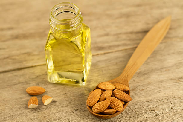 Benefits of almond oil for nails